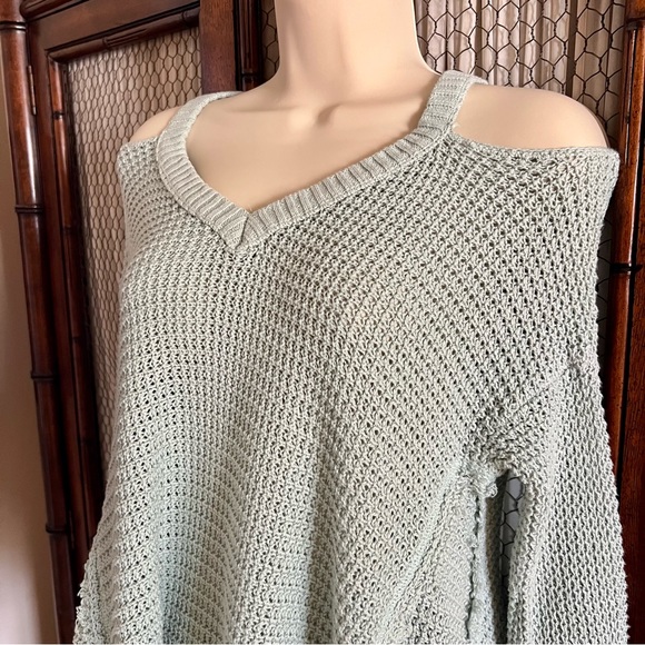 Elan Cold Shoulder Boho Style Sweater - Picture 3 of 7
